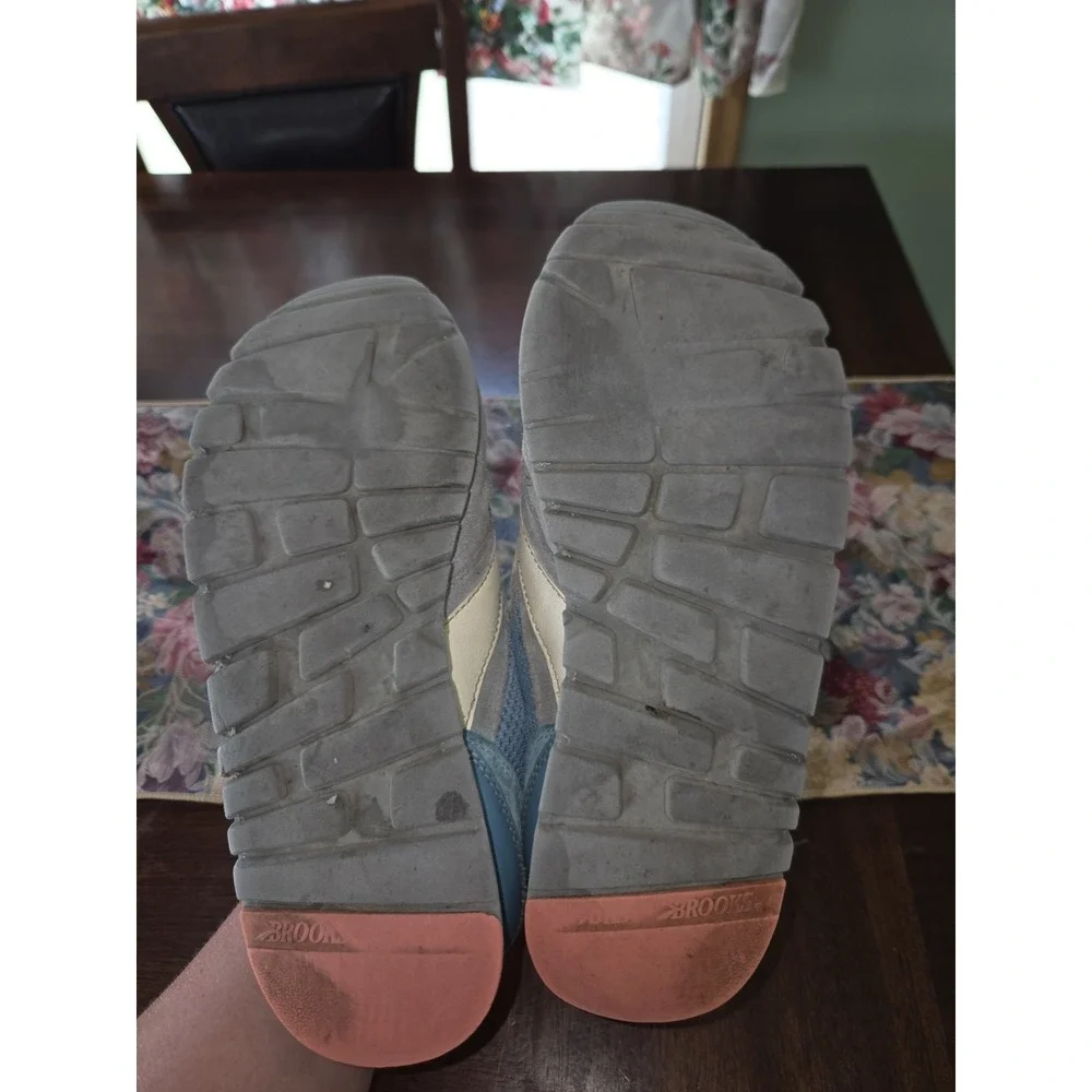 Brooks Sz 8 Blue/Pink Heritage Chariot Sneakers Retro Lace Up Suede Style Shoe
